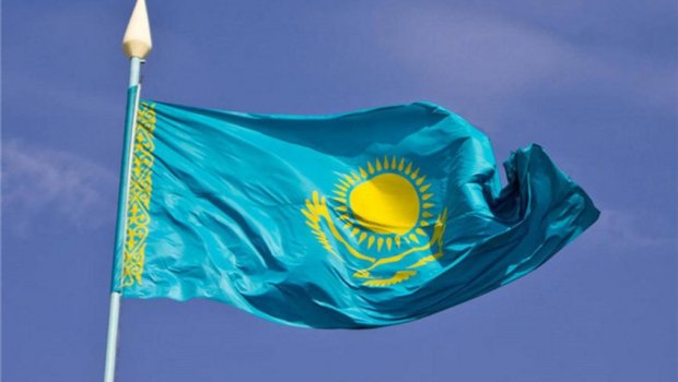 Qazaxıstan Ukraynadakı diplomatlarını təxliyə edir