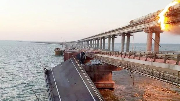Rusiyalı hakim Krım körpüsündəki partlayışda ölüb