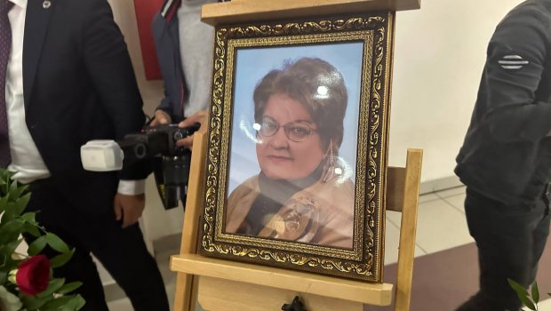 Ruhəngiz Qasımova ilə vida mərasimi keçirilir - FOTO