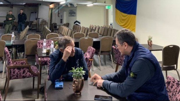 Ukrayna XİN rəhbəri bomba sığınacağında – Qrossi ilə GÖRÜŞ - FOTO 