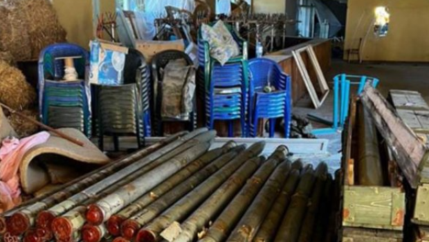 Ukraynanın azad edilən kəndində ruslara məxsus silah anbarı TAPILIB - FOTO 