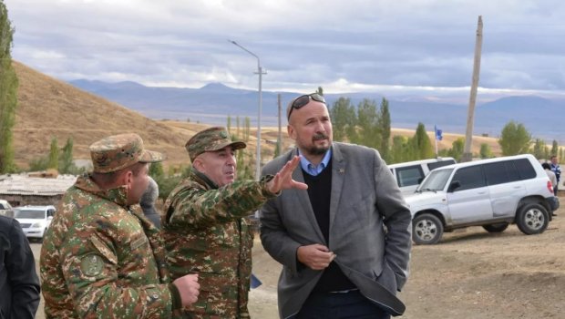 Aİ qrupu Ermənistan-Azərbaycan sərhədinə gedib - FOTO