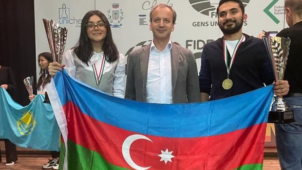 Beynəlxalq Şahmat Federasiyasının prezidenti azərbaycanlı dünya çempionlarını təbrik etdi - FOTO