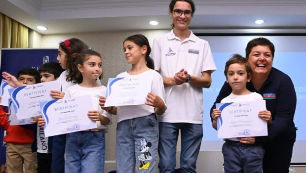 Azərbaycan Yelkən Federasiyası qalib idmançıları mükafatlandırdı - FOTO