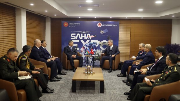 Azərbaycan və Türkiyə müdafiə nazirləri regional təhlükəsizliyi müzakirə etdilər - FOTO 