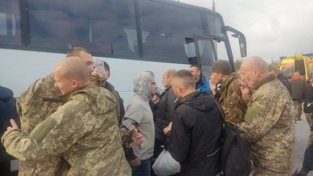Ukrayna 50 hərbçini Rusiyaya qaytardı