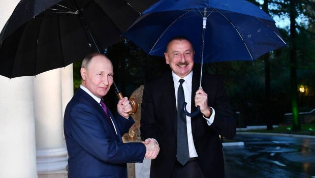 Soçidəki ikitərəfli görüşlərdə “ÇƏTİR” mesajı – GÜNÜN FOTOSU