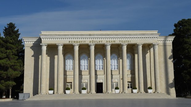 Sumqayıt Teatrının aktyorları maaşsız qalıb – Mədəniyyət Nazirliyi isə RƏSMİ CAVABDAN qaçır - ÖZƏL