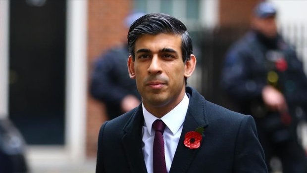 Britaniyanın yeni baş naziri geyimlərinə böyük pullar XƏRCLƏYİR 