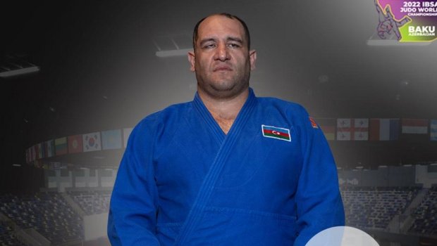 İlham Zəkiyev dünya çempionatında finala yüksəldi