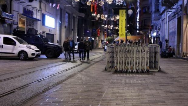 İstanbulun partlayış baş verən küçəsində oturacaqlar SÖKÜLDÜ 