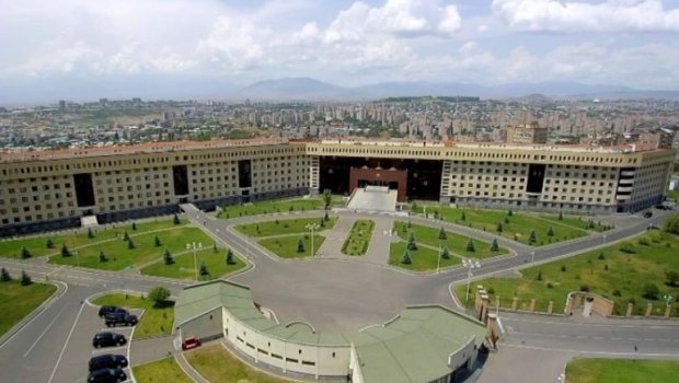 Ermənistanda rüşvət alan 4 hərbçi saxlanıldı