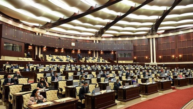 Parlament Fransa Senatı ilə bağlı hökumətə ÇAĞIRIŞ ETDİ