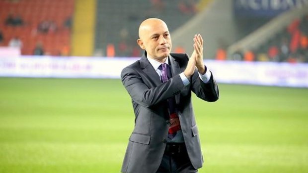 Cüneyt Çakır son oyununa çıxdı