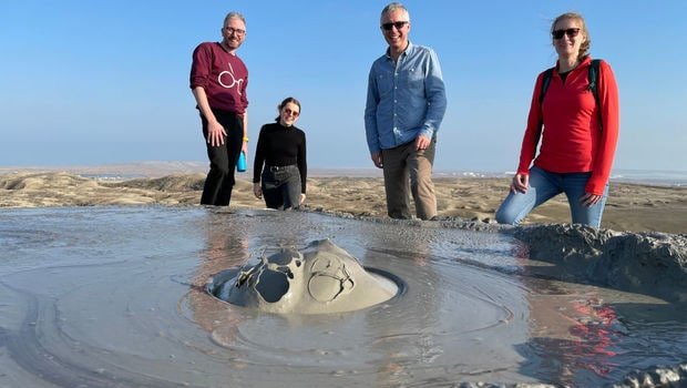 Britaniyanın Azərbaycandakı səfiri Qobustana getdi - FOTO