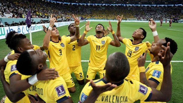 DÇ-2022: Açılış oyununda ev sahibləri məğlub oldu - 0:2