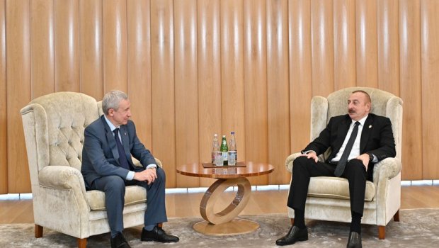 İlham Əliyev Rusiyanın hakim partiyasının rəsmisi ilə görüşdü - VİDEO