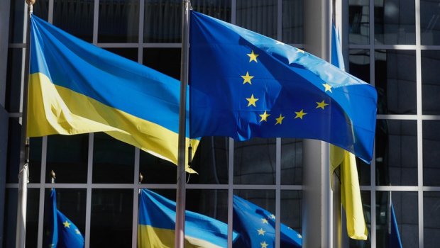 Ukrayna Aİ-dən 2,5 milyard avro makromaliyyə yardımı aldı