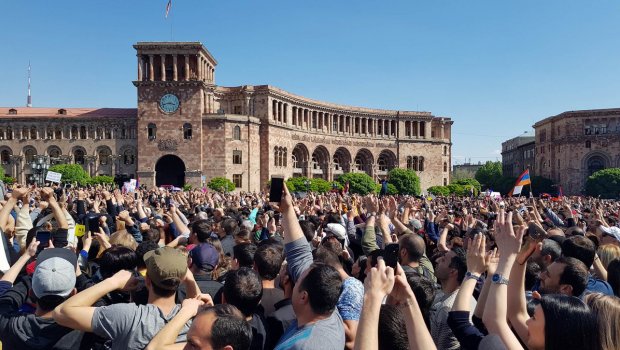 İrəvanda Putinə qarşı etiraz aksiyası başlayıb