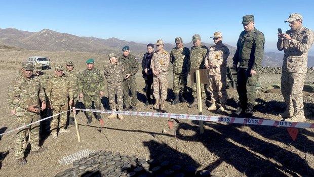 Hərbi attaşelər Sarıbabada MİNA SAHƏSİNDƏ - FOTO