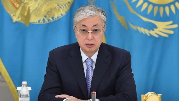 Tokayev prezident vəzifəsinin icrasına BAŞLADI