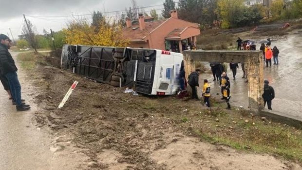 Türkiyədə sərnişin avtobusu AŞDI: 33 yaralı... - VİDEO - YENİLƏNİB
