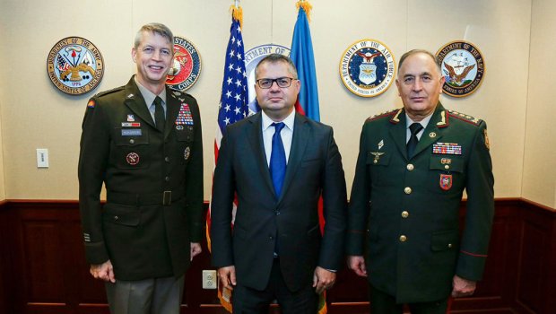 Azərbaycanla ABŞ arasında hərbi əməkdaşlığın perspektivləri müzakirə olunub