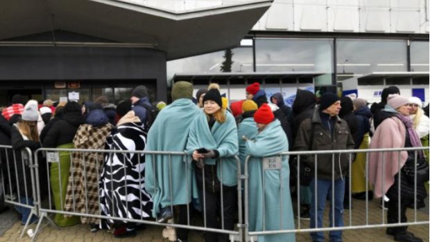 Ukraynanı tərk edənlərin sayı 14 milyonu ötdü