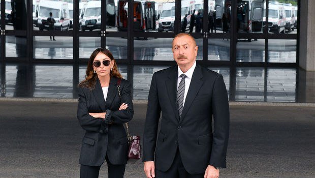 İlham Əliyev və Mehriban Əliyeva Şəkiyə səfər ediblər