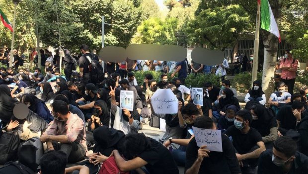 İrandakı etirazlarda neçə nəfər həyatını itirib?