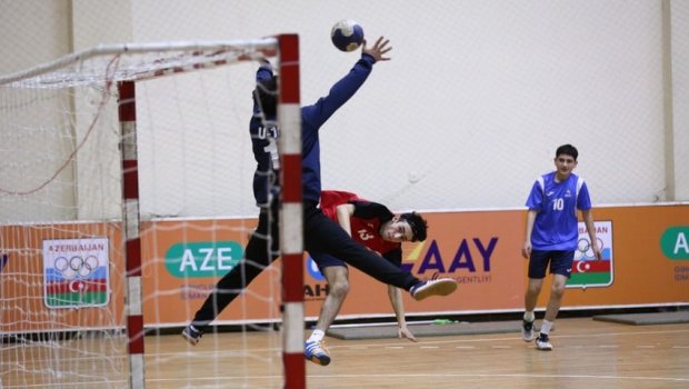 Həndbol üzrə Azərbaycan çempionatında növbəti oyunlar keçirildi - FOTO