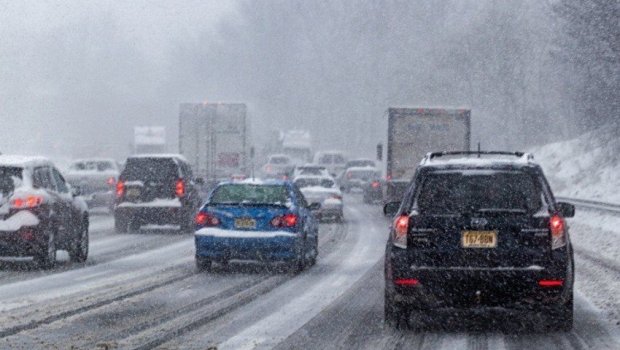 Fransada avtomobil yolları iflic oldu