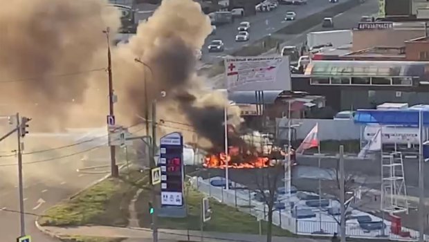 Rusiyada aerodromda yanacaq daşıyan avtomobil partladı – 3 ölü, 6 yaralı var