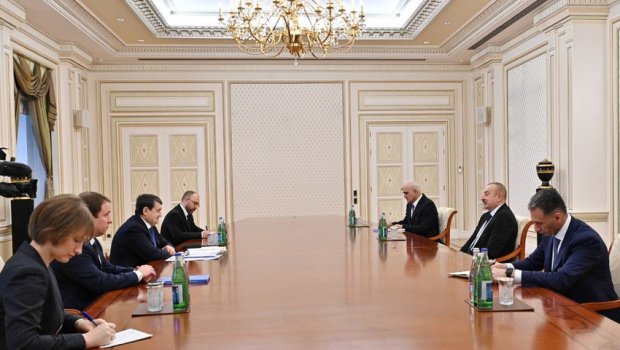 İlham Əliyev Putinin köməkçisini qəbul edib - VİDEO