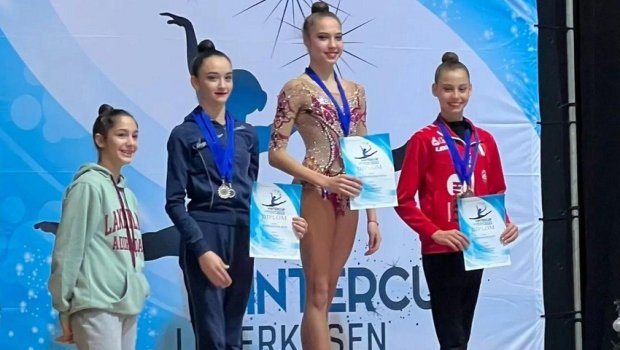 Gimnastımız Almaniyada gümüş medal QAZANDI