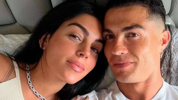 Ronaldonun sevgilisi Portuqaliyanın baş məşqçisini tənqid etdi