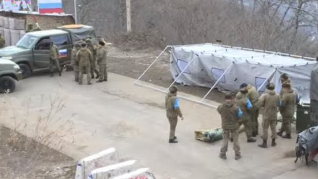 Rus sülhməramlıları da Laçın yolunda çadır qurur - VİDEO