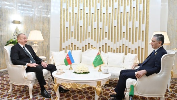 İlham Əliyev Türkmənistan Parlamenti Xalq Məsləhətinin sədri ilə görüşdü - VİDEO