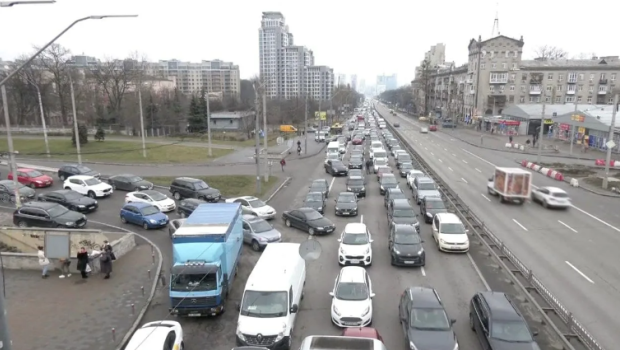 Kiyev BU DƏQİQƏLƏRDƏ: İri miqyaslı tıxaclardan GÖRÜNTÜLƏR 