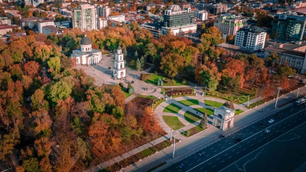 Moldovada dövlət dilinin adı DƏYİŞİR - Rumın dili olacaq 