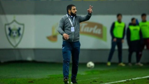 Rəşad Sadıqov futbolçusunun bu hərəkətinə ETİRAZ ETDİ 