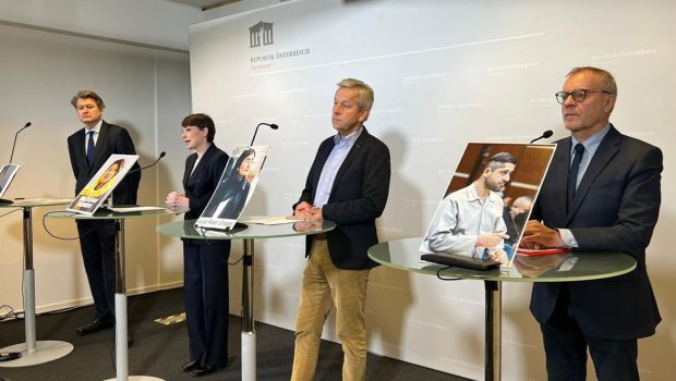 183 Avstriya deputatından 183 iranlı siyasi məhbusa özünəməxsus DƏSTƏK