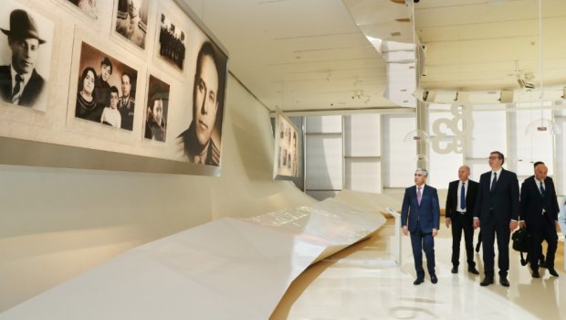 Serbiya Prezidenti Heydər Əliyev Mərkəzi ilə tanış olub - FOTO