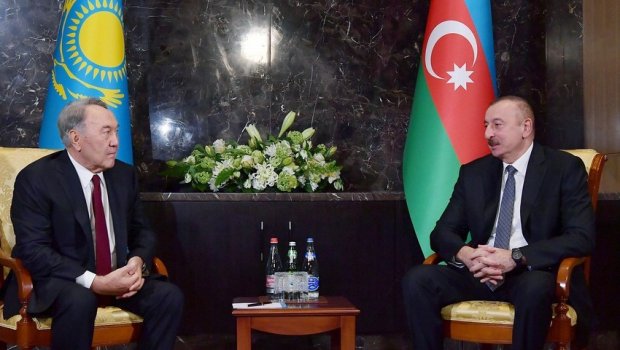 Nursultan Nazarbayev İlham Əliyevi TƏBRİK ETDİ 