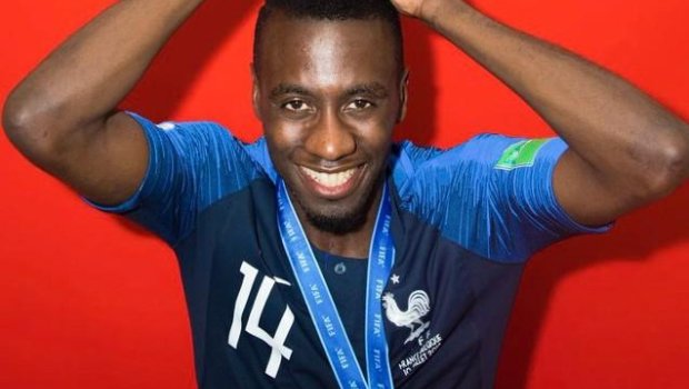 Fransa millisinin sabiq üzvü karyerasını başa vurdu