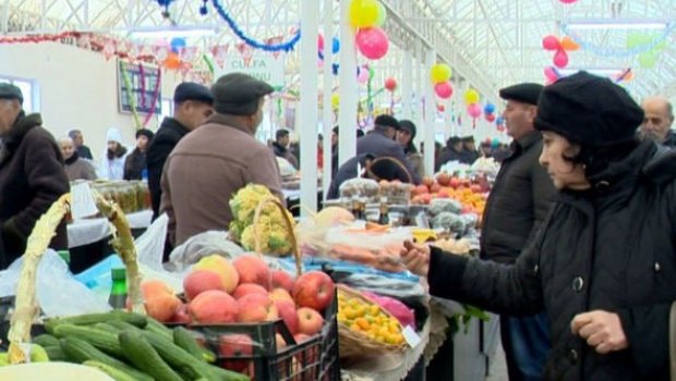 Naxçıvanın mərkəzi bazarında bayram yarmarkası quruldu - QİYMƏTLƏR 