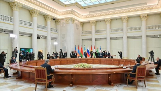 İlham Əliyev MDB dövlət başçılarının qeyri-rəsmi naharında İŞTİRAK ETDİ 