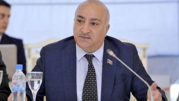 “Bəyəm, bu, səndən əksik kişidir?” – Tahir Kərimlidən nazirlərə İRAD  