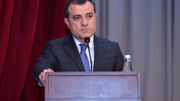 Ermənistanla sülh müqaviləsinin imzalanmasına mane olan məqamlar – Nazir açıqladı