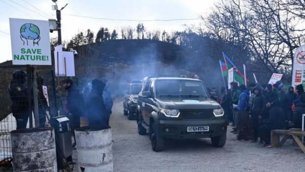 Xankəndi-Laçın yolunda sülhməramlıların daha 2 minik avtomobili keçdi